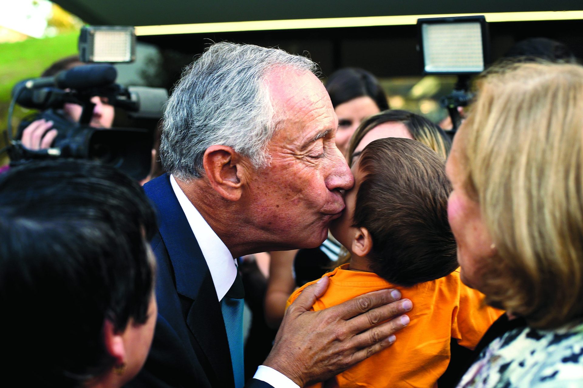 “Ninguém se salva sozinho.” Marcelo cumpre um destino