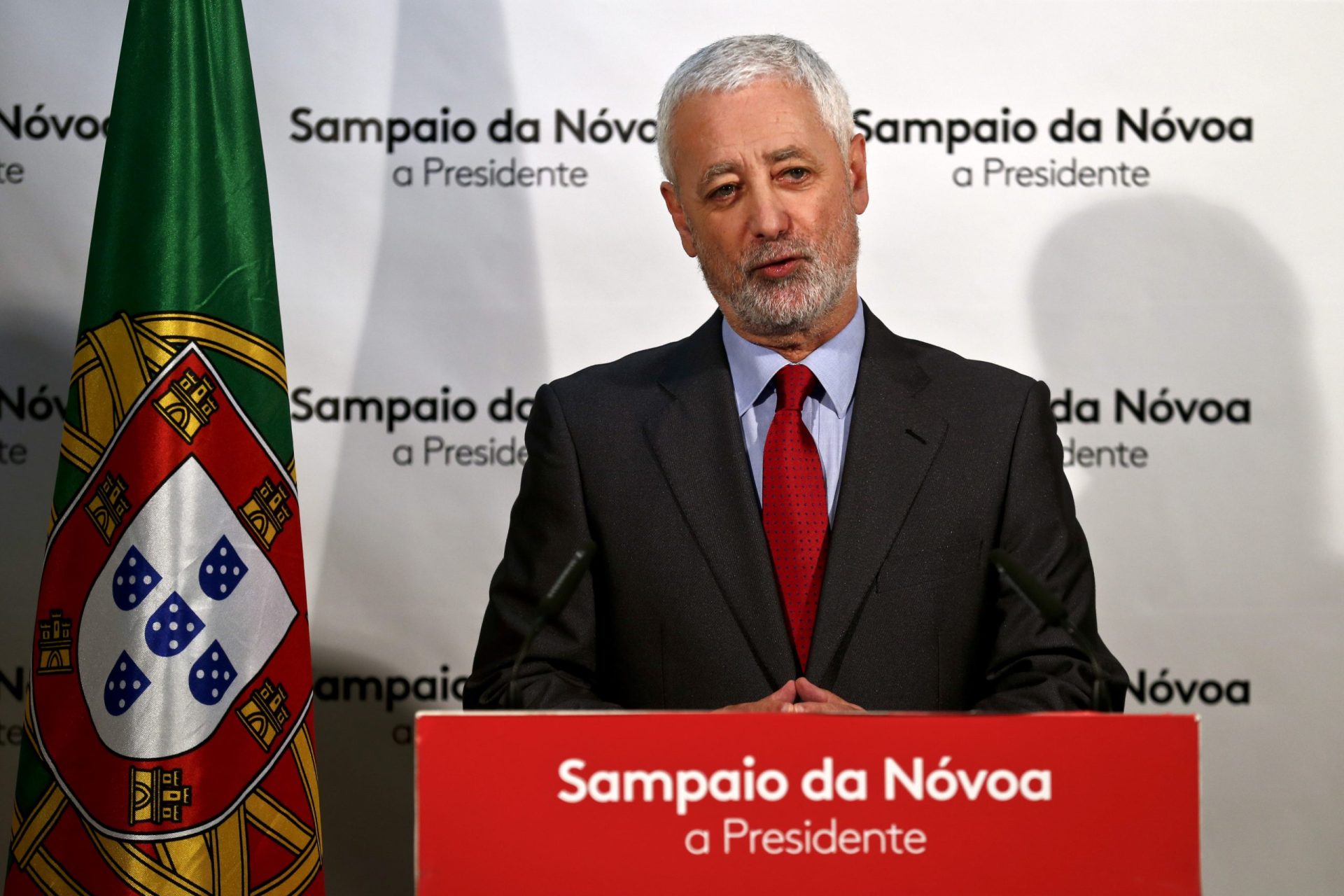 Sampaio da Nóvoa viabilizaria governo que desse estabilidade ao país