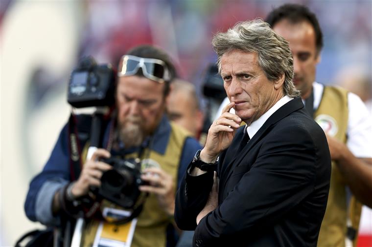 Jorge Jesus não se deixa afectar pelo processo movido pelo Benfica