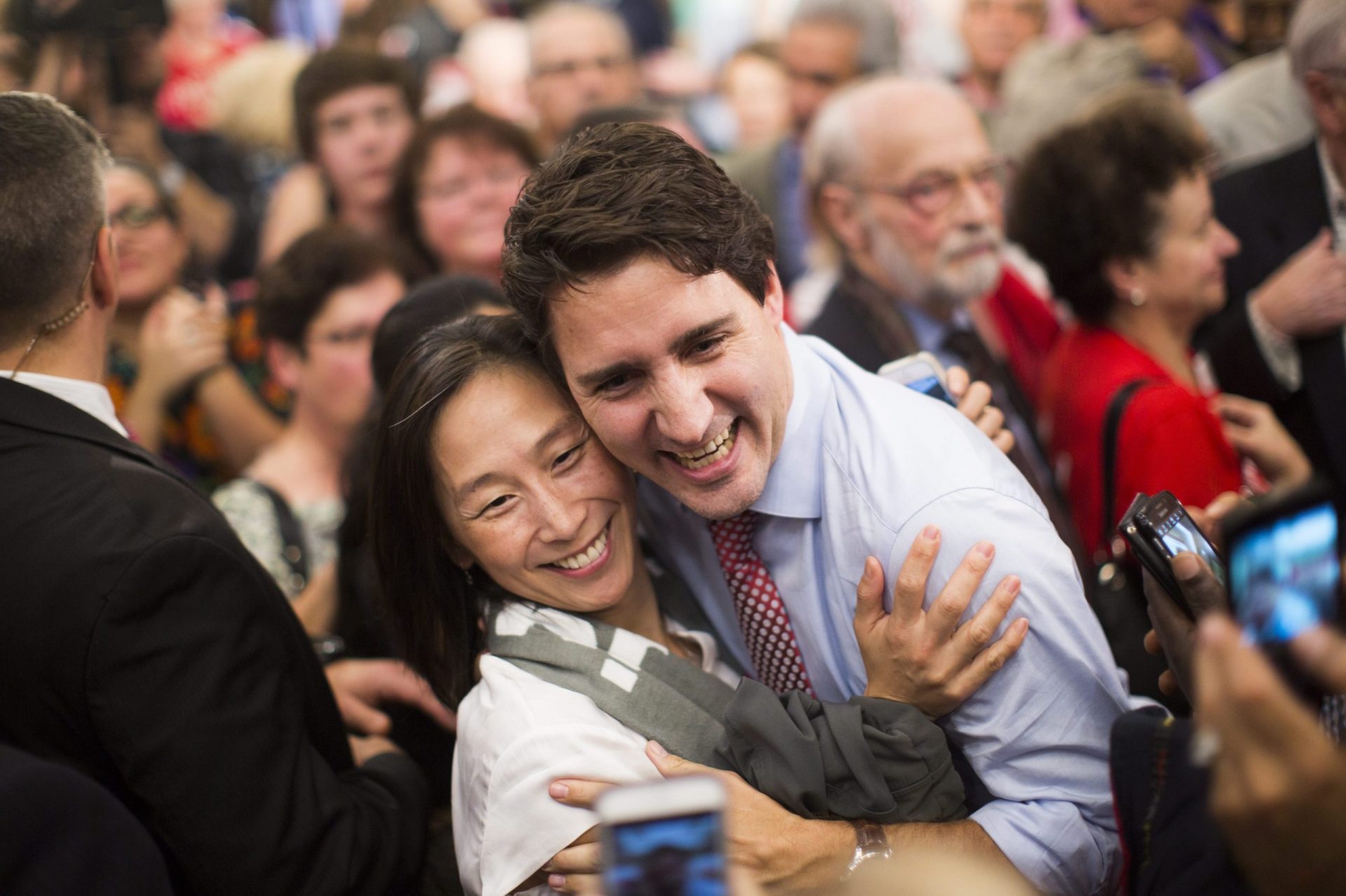 Canadá. Trudeau vai acabar com ataques  ao Estado Islâmico