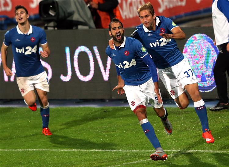 Tiago Caeiro dá vitória ao Belenenses sobre União da Madeira no último minuto