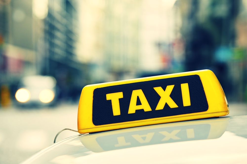 Turista suíço paga mais de 900 euros por viagem de táxi que custaria 35