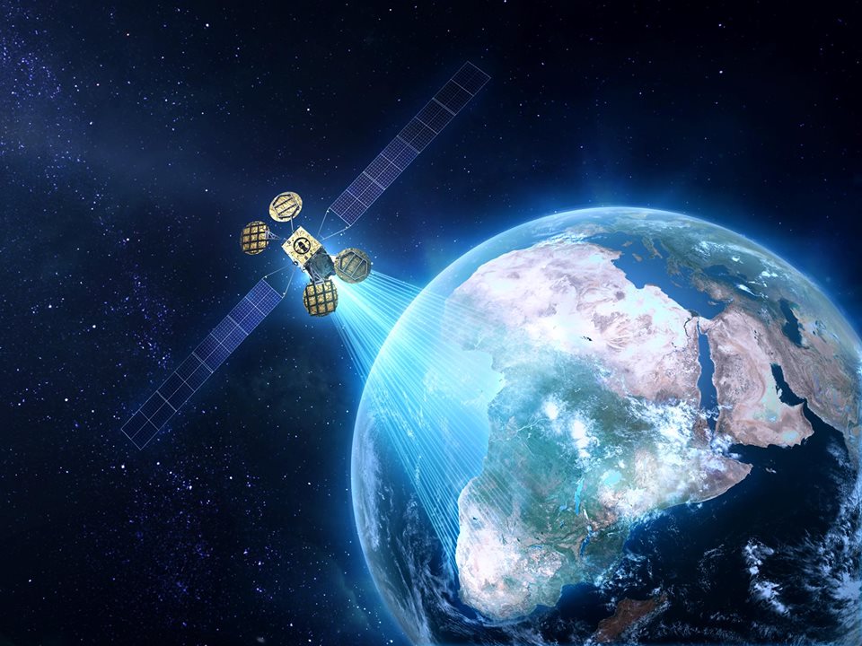 Facebook vai fazer chegar internet a zonas remotas através do espaço