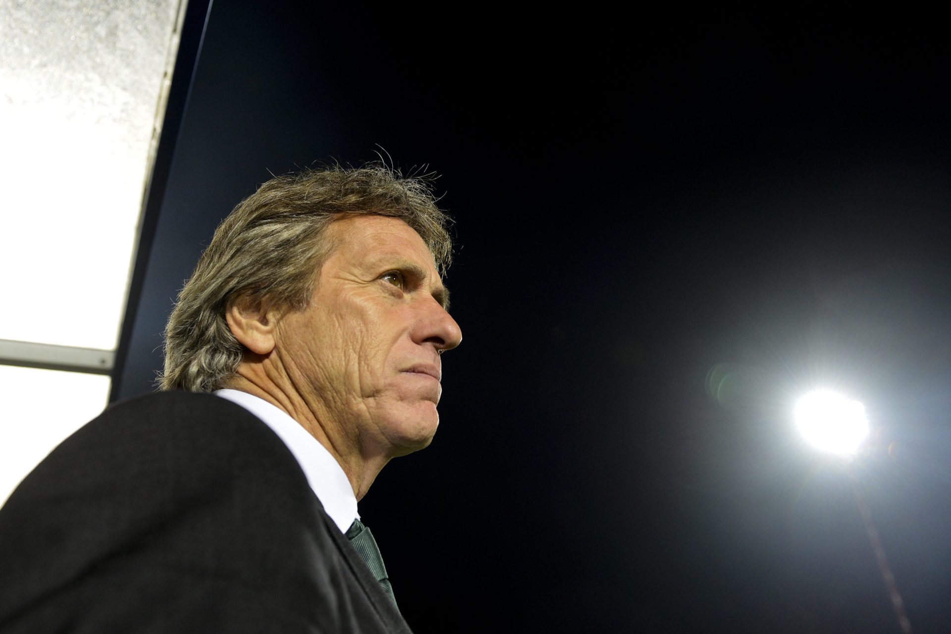 Jorge Jesus chega ao tribunal do Barreiro pronto para defender a honra