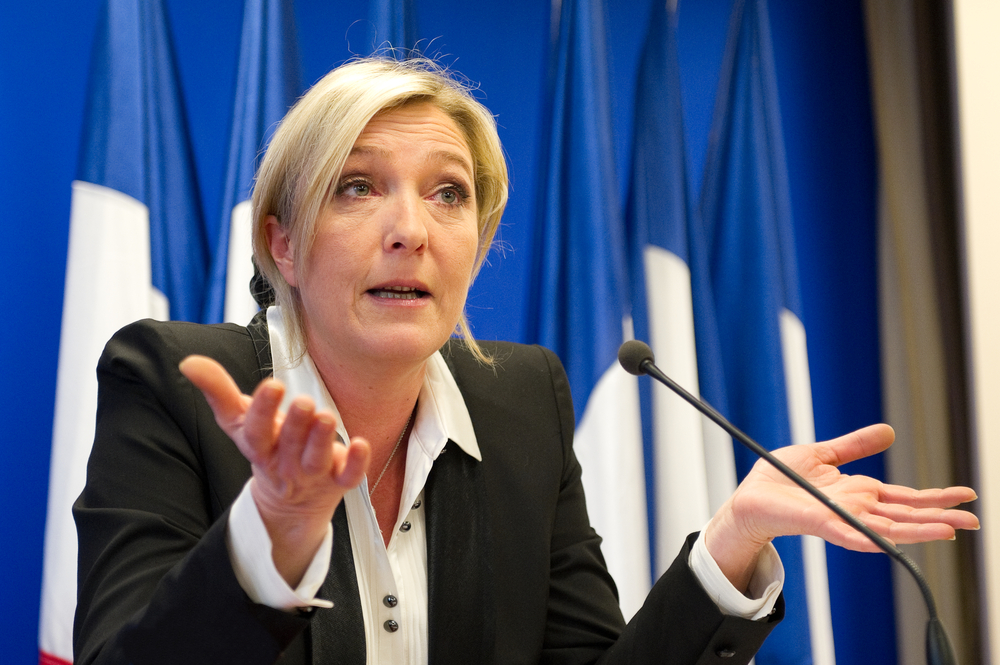 Marine Le Pen pretende erradicar “imigração bacteriana”