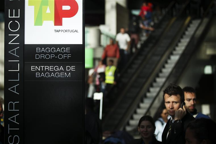 TAP. PS pressiona Parpública a suspender reprivatização