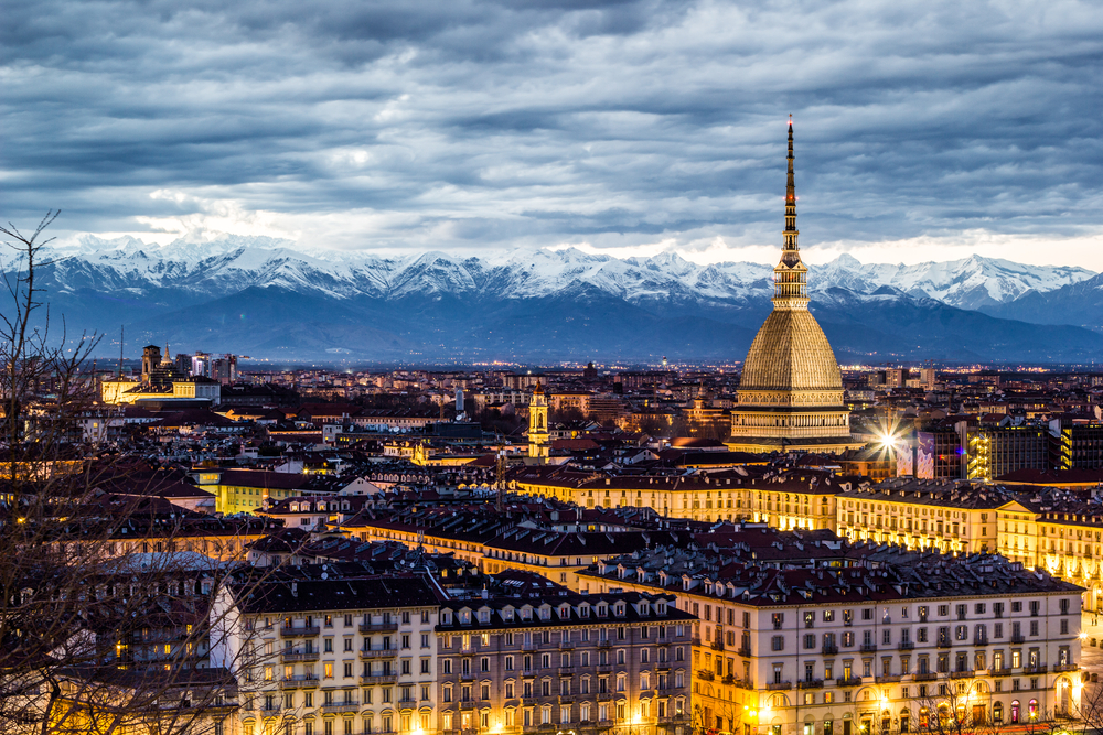 Paris. Caça ao homem em Turim