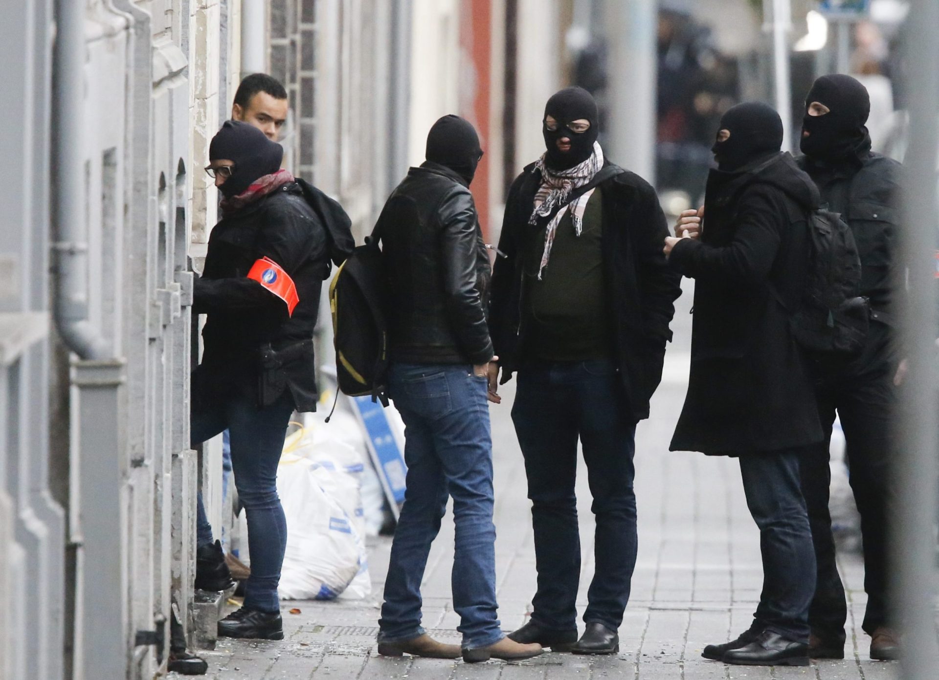 Paris. Bélgica acusa dois detidos de ligação ao terrorismo