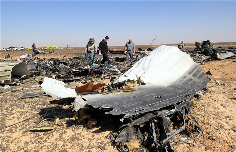 Rússia confirma que o avião que caiu no Egipto transportava uma bomba