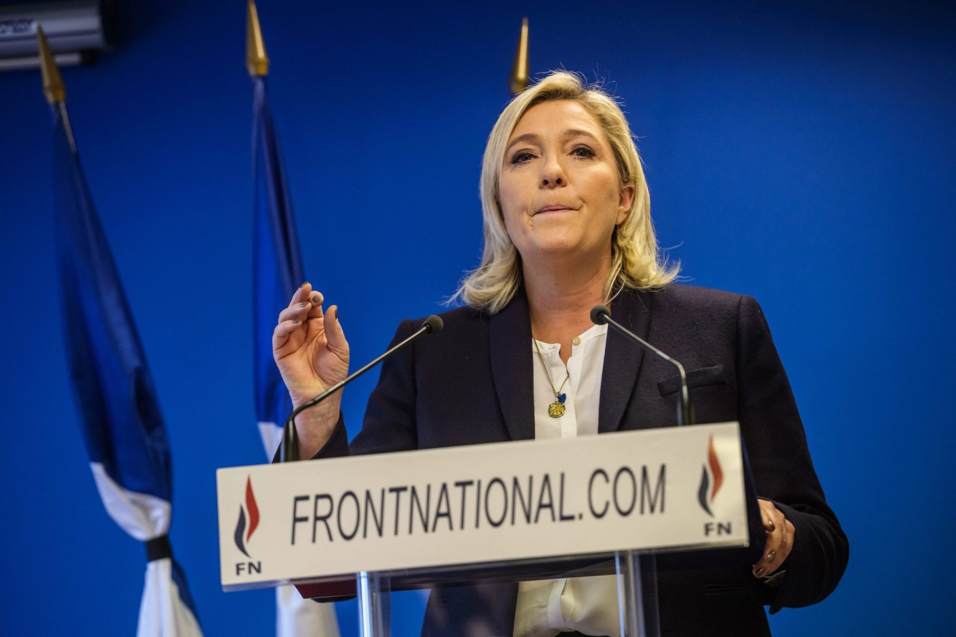 Marine Le Pen defende expulsão dos radicais islâmicos