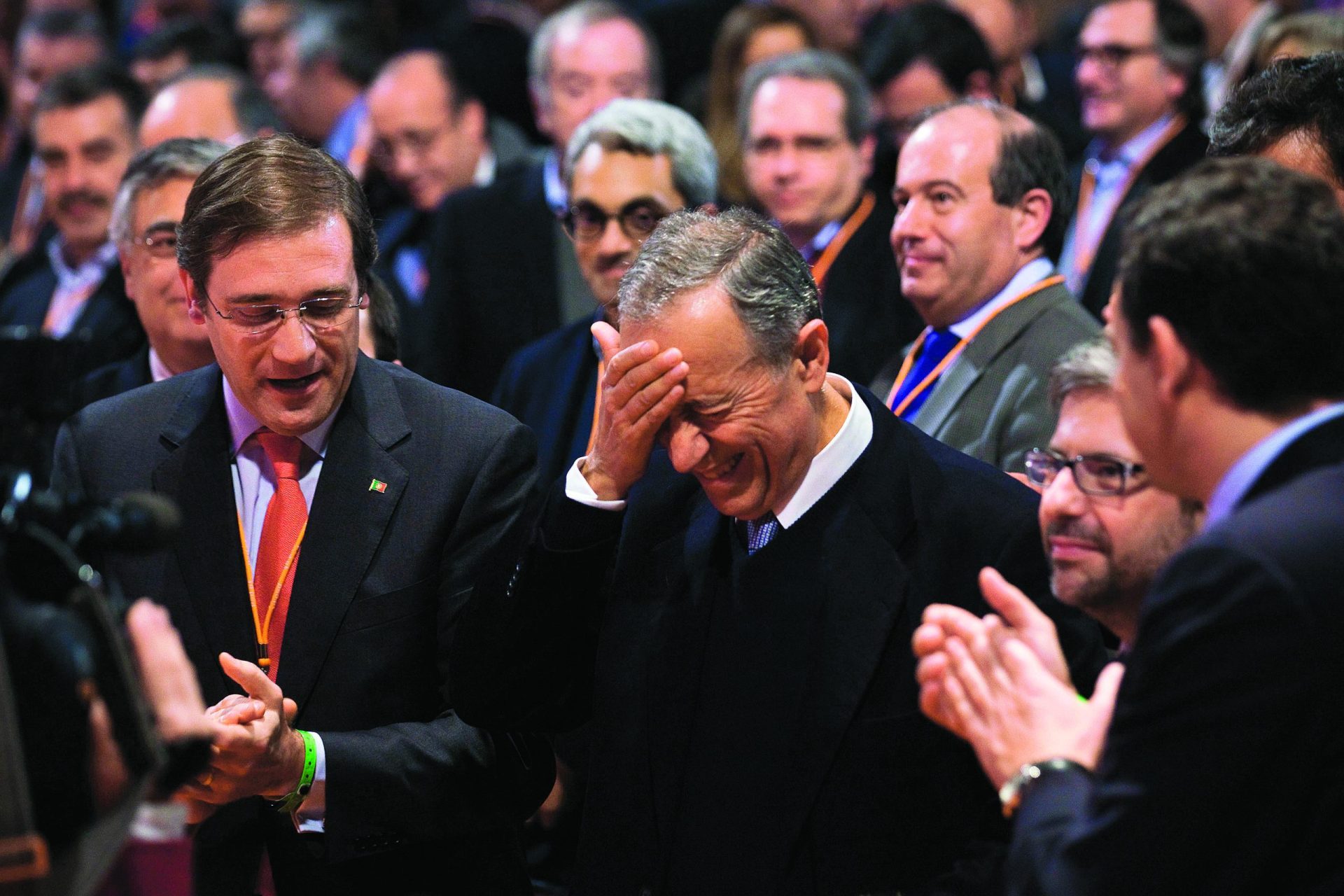 Presidenciais. Candidatos pressionam Cavaco a dar posse a Costa. Até Marcelo