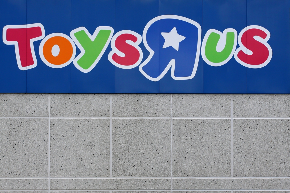 Toys’r’Us suspende venda de armas de brincar em França