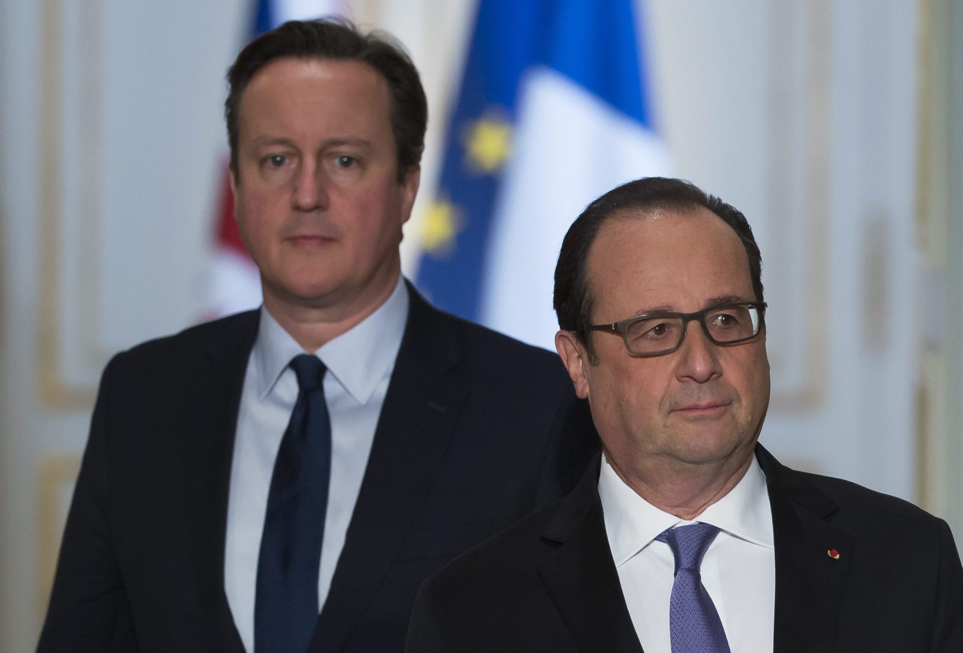 Hollande e Cameron confessam que querem “fazer máximo de estragos” ao Estado Islâmico