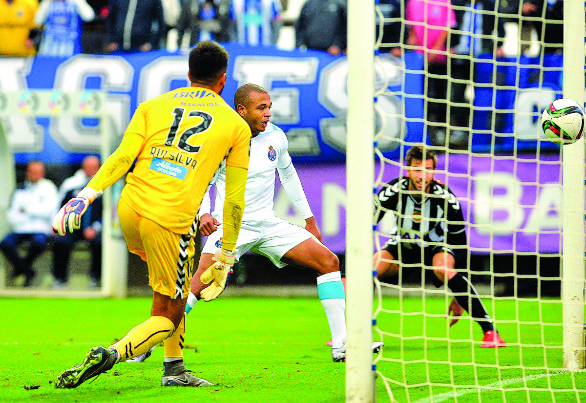 FC Porto. Mais 15 minutos e ficou tudo na mesma na Madeira