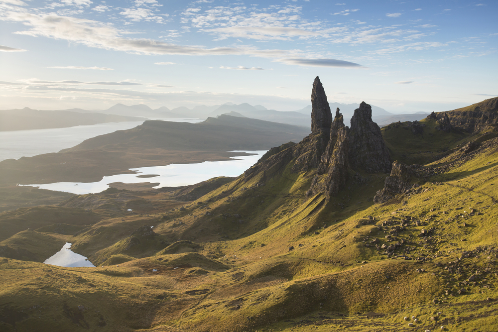 Descobertas centenas de pegadas de dinossauros na ilha escocesa de Skye