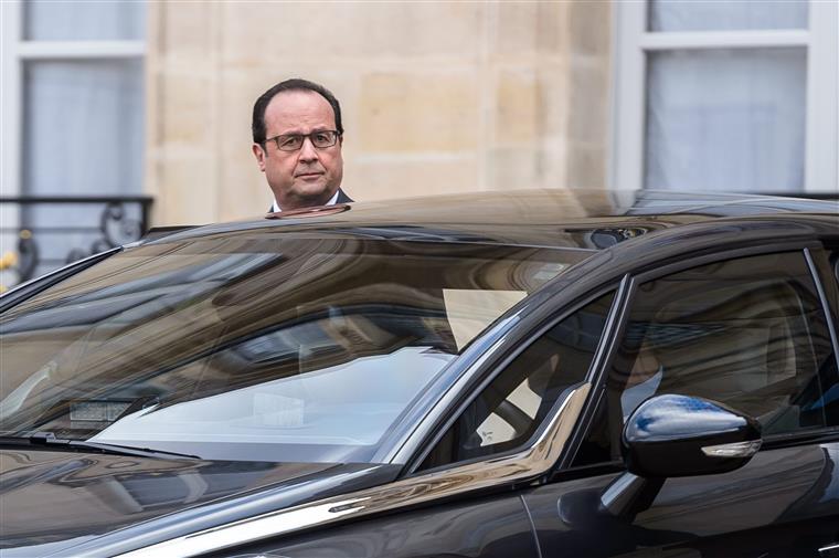 François Hollande derrotado mas sem direito a funeral