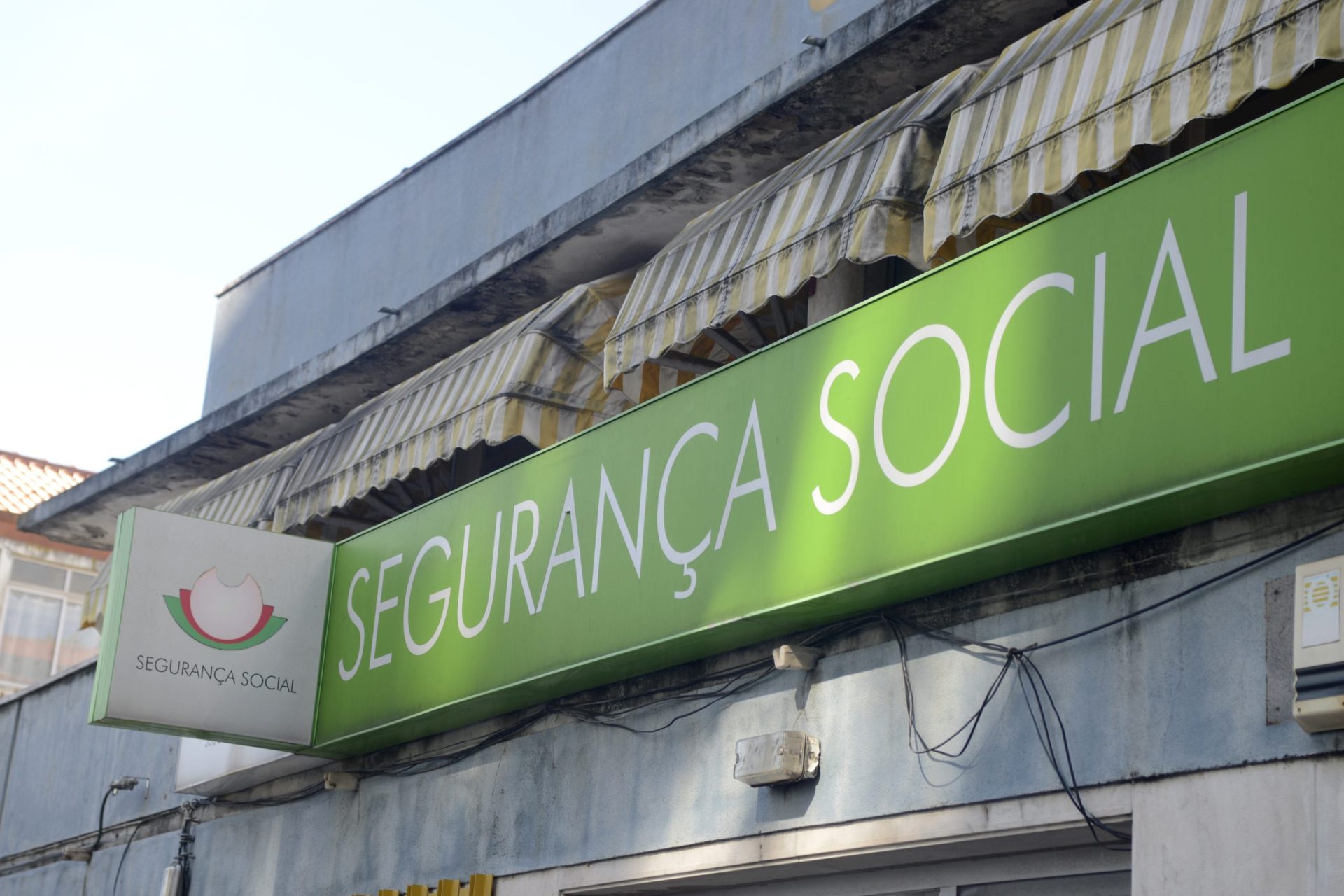 Segurança Social reintegra funcionários