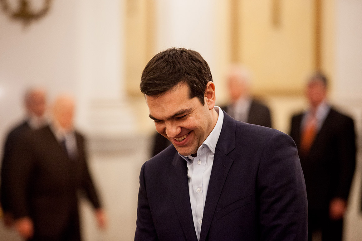 Tsipras avisou Merkel que não poderia honrar compromissos