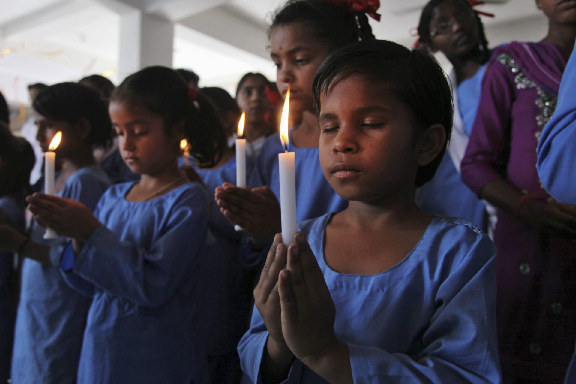 Nepal. Um milhão de crianças precisam de ajuda humanitária urgente