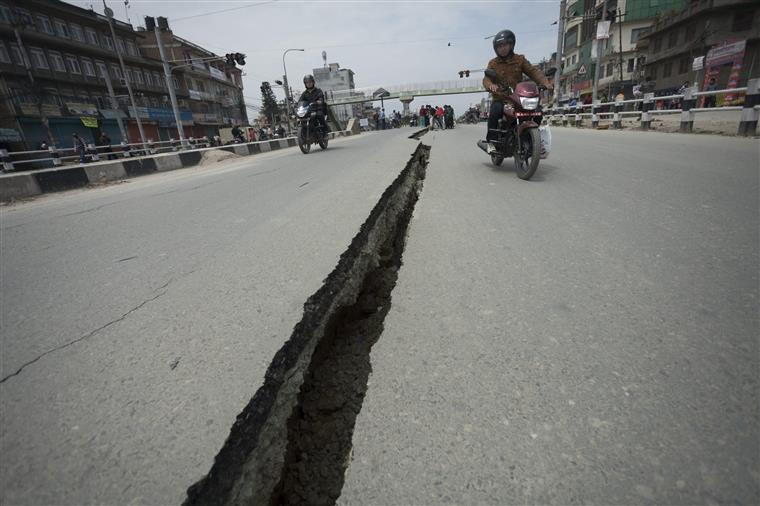 Estavam pelo menos 14 portugueses no Nepal na altura do sismo