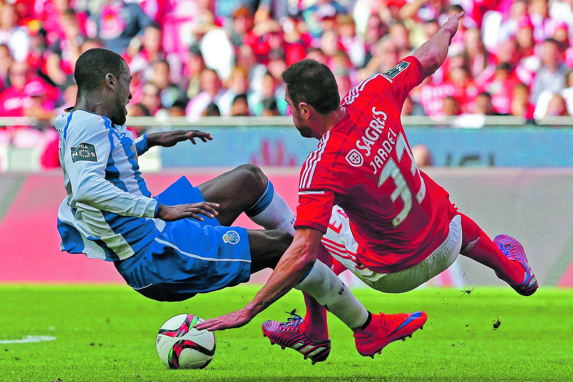 Benfica e FC Porto. Uma falta a cada 129 segundos