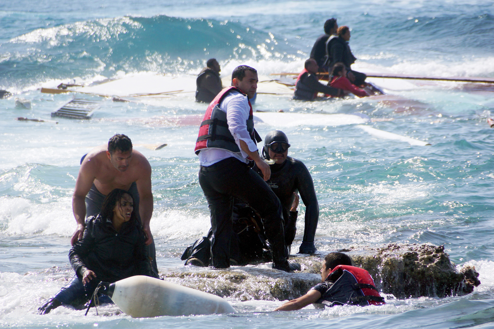 Mediterrâneo. A incrível jornada de Nebiat até à icónica fotografia