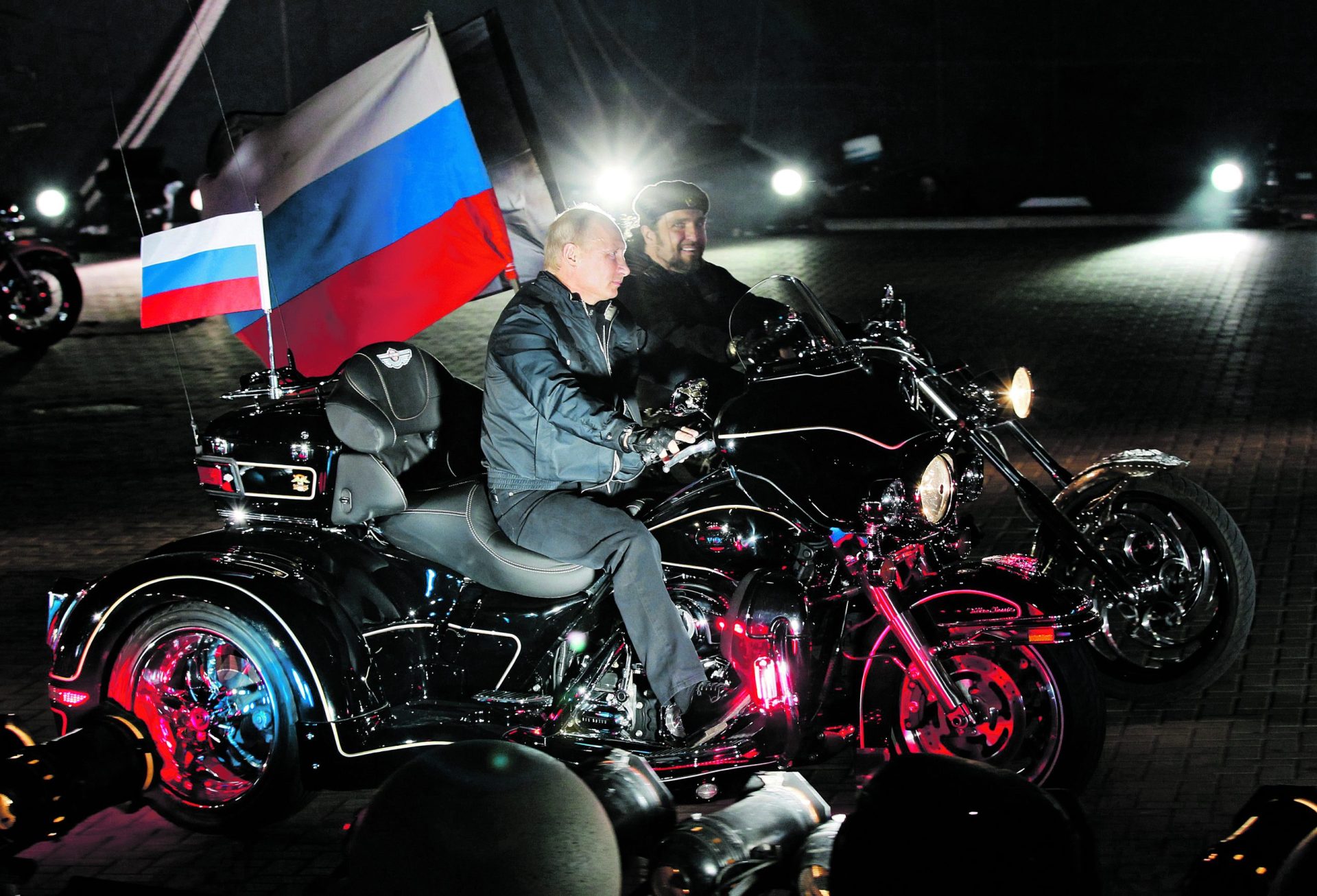 Os motards de Putin que deixaram a Europa em alvoroço com os planos de um passeio de Moscovo a Berlim