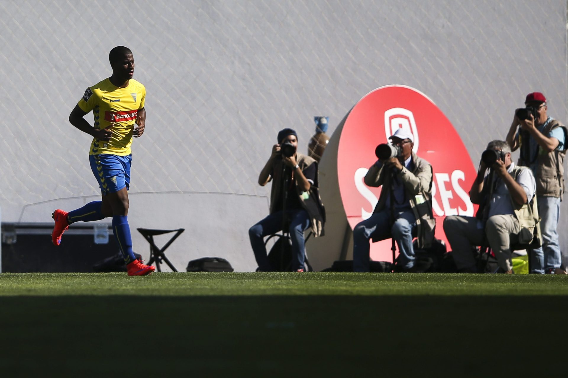 Estoril-Sporting. Jogar 90 minutos à sombra da Amoreira