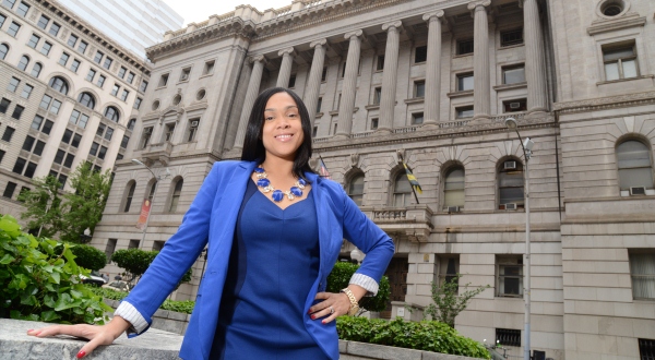 Marilyn Mosby. Como uma ferida no joelho pode acabar com seis polícias no banco dos réus