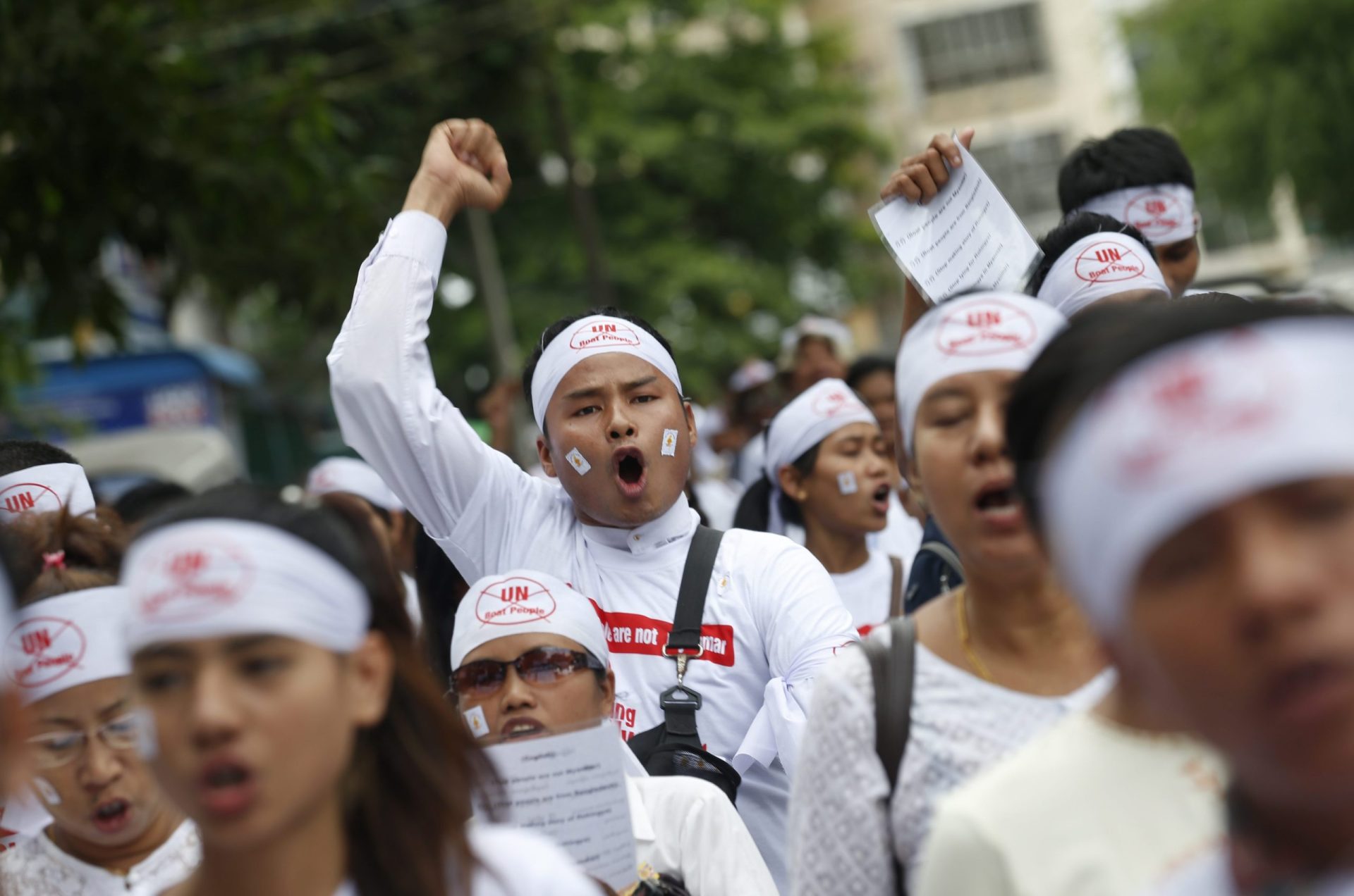 Protesto na Birmânia contra Rohingya e bullying internacional