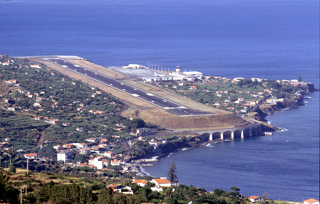 Estudantes vão pagar 65 euros para viajarem entre o continente e a Madeira