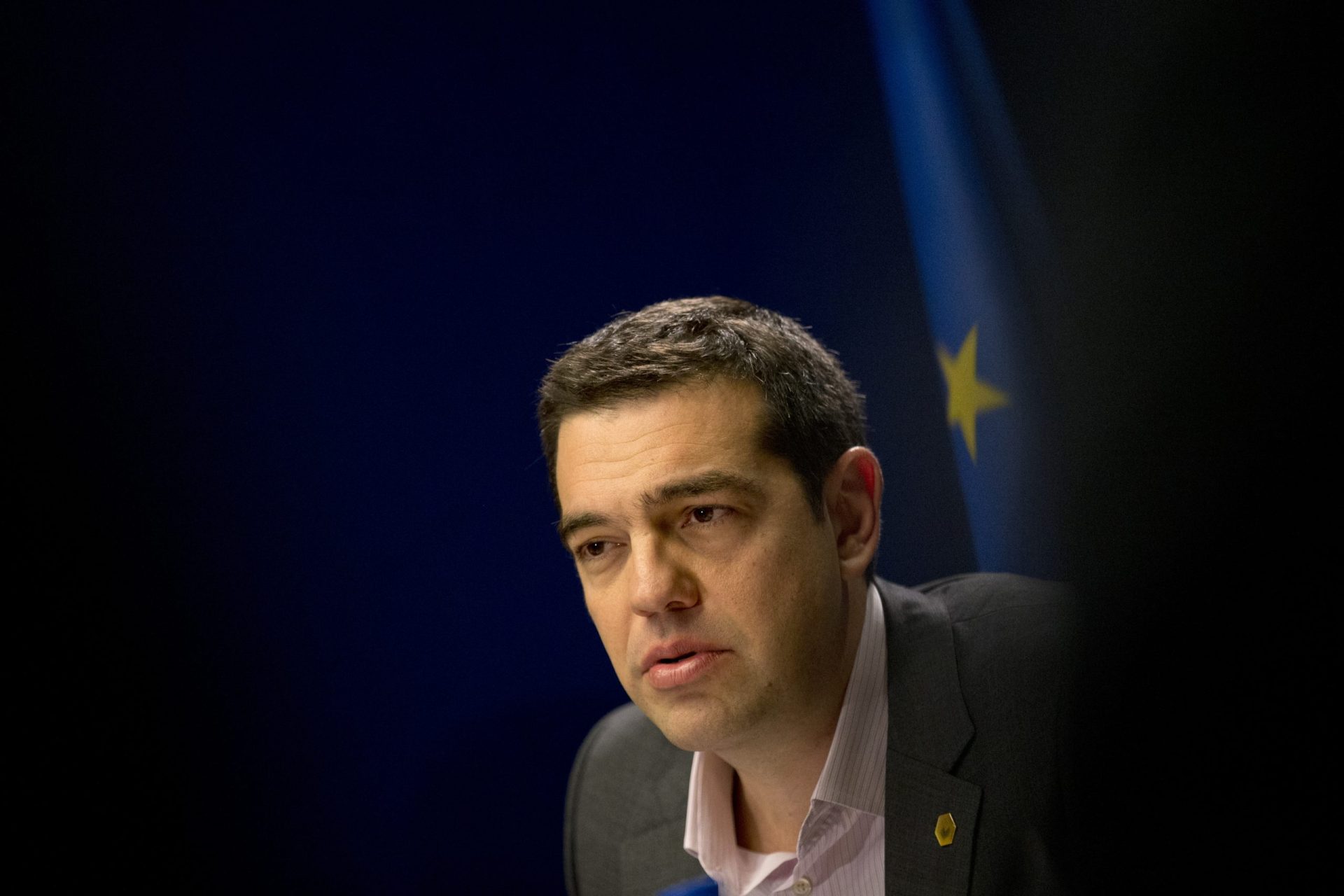 Grécia. Tsipras queixa-se de tratamento diferente dado a Portugal e Irlanda