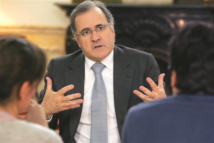 Ministério da Economia. Confirmado pedido ‘indevido’ para analisar programa do PS