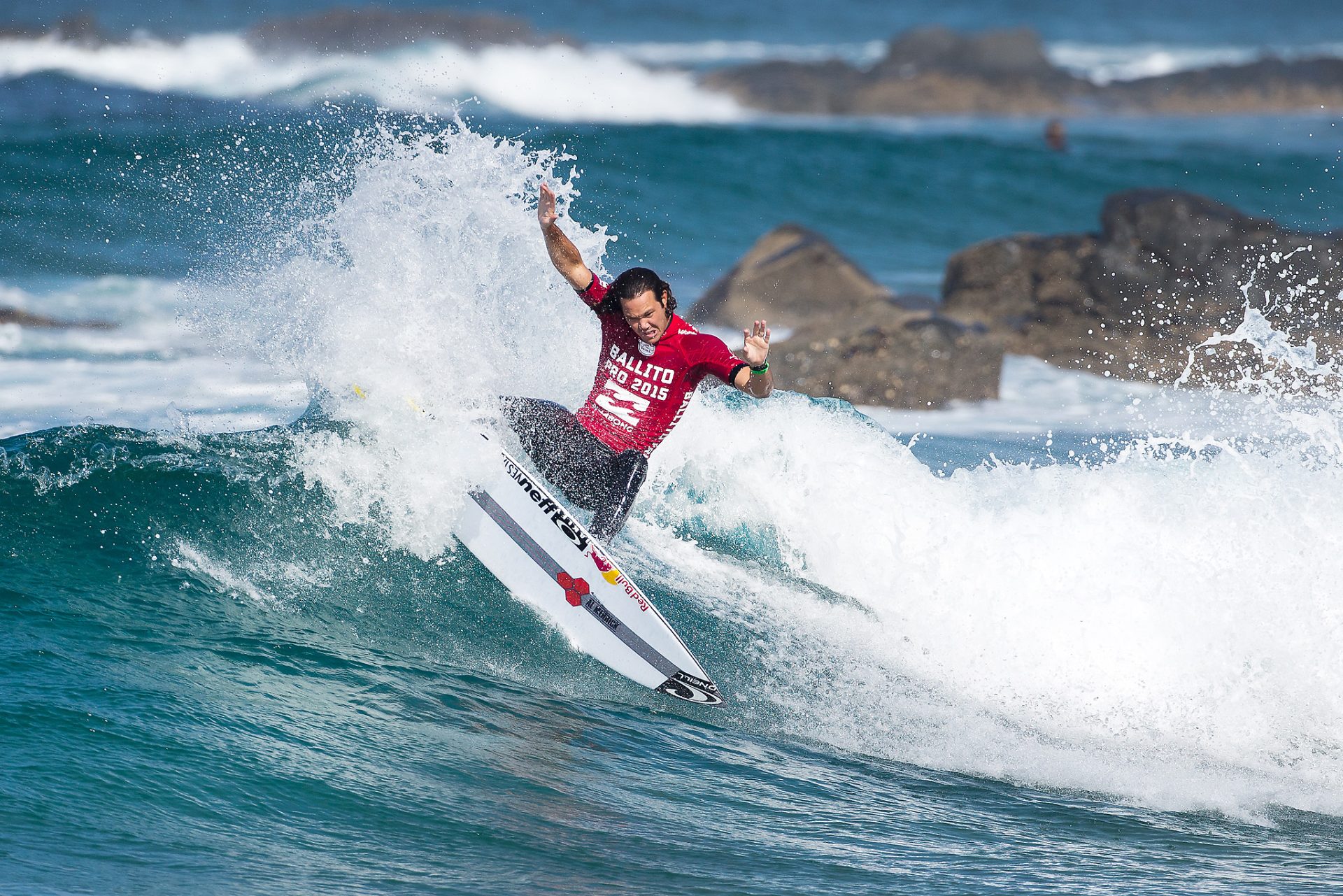 Ballito Pro. Tomás Fernandes elimina Jordy Smith