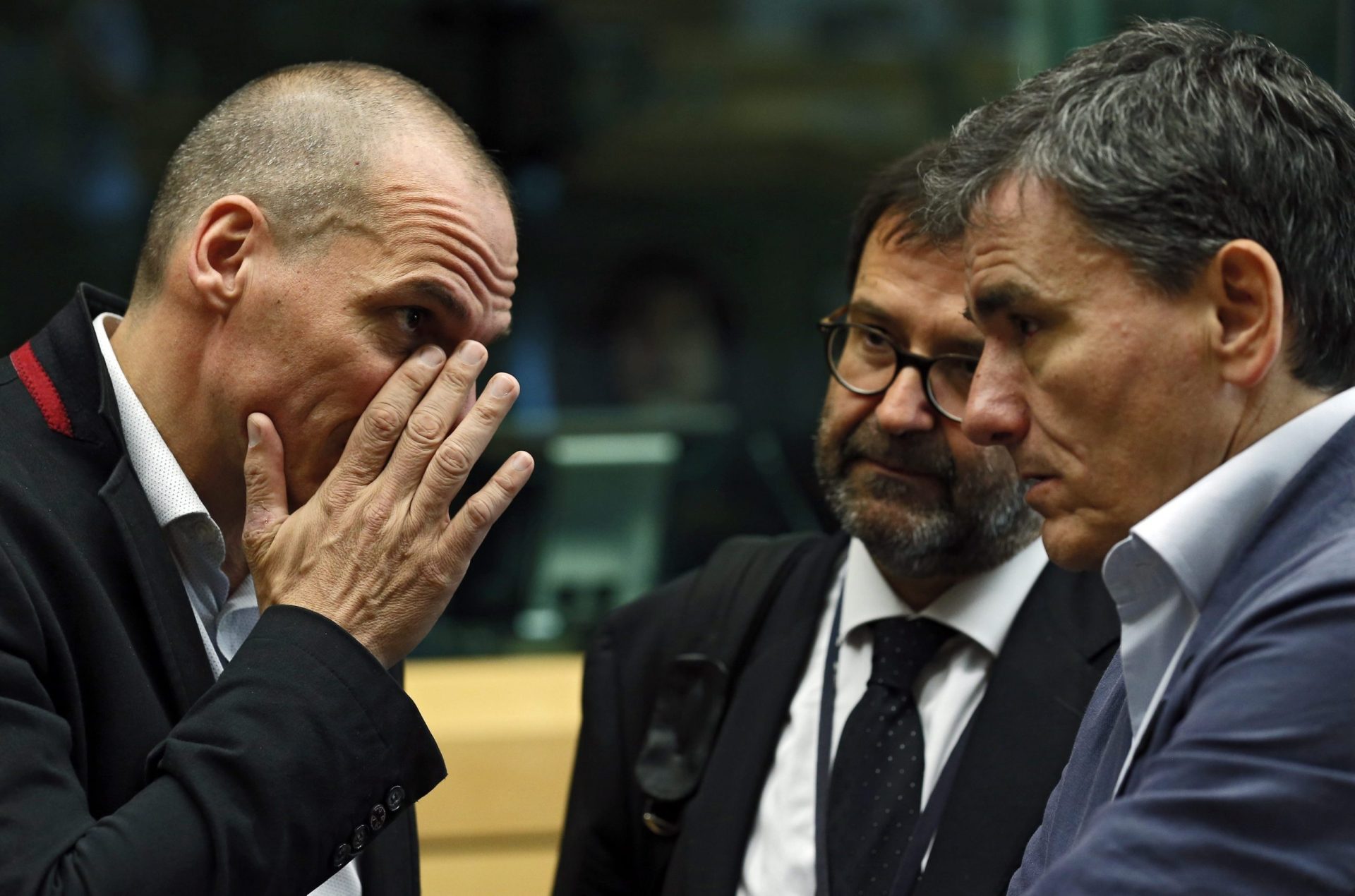 Grécia. S&P baixa ‘rating’ da Grécia e atribui 50% de hipóteses à saída do euro