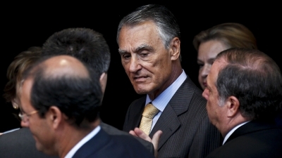 10 Junho. Cavaco vai condecorar antigos ministros Teixeira dos Santos e Mariano Gago