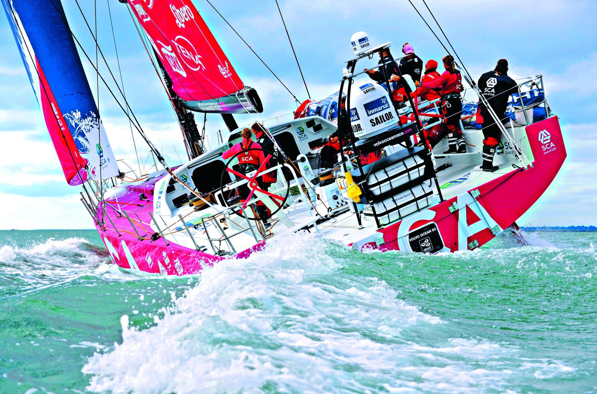 Team SCA. “O mais difícil é vir para terra, onde podes dormir toda a noite”