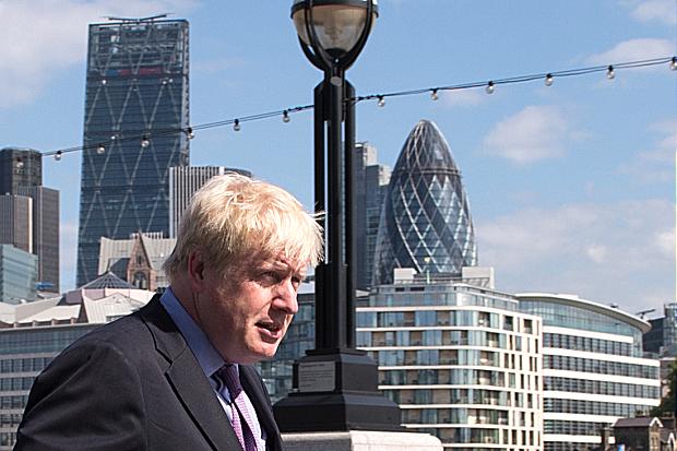 Reino Unido. Boris Johnson pede liberdade de voto para ministros de Cameron