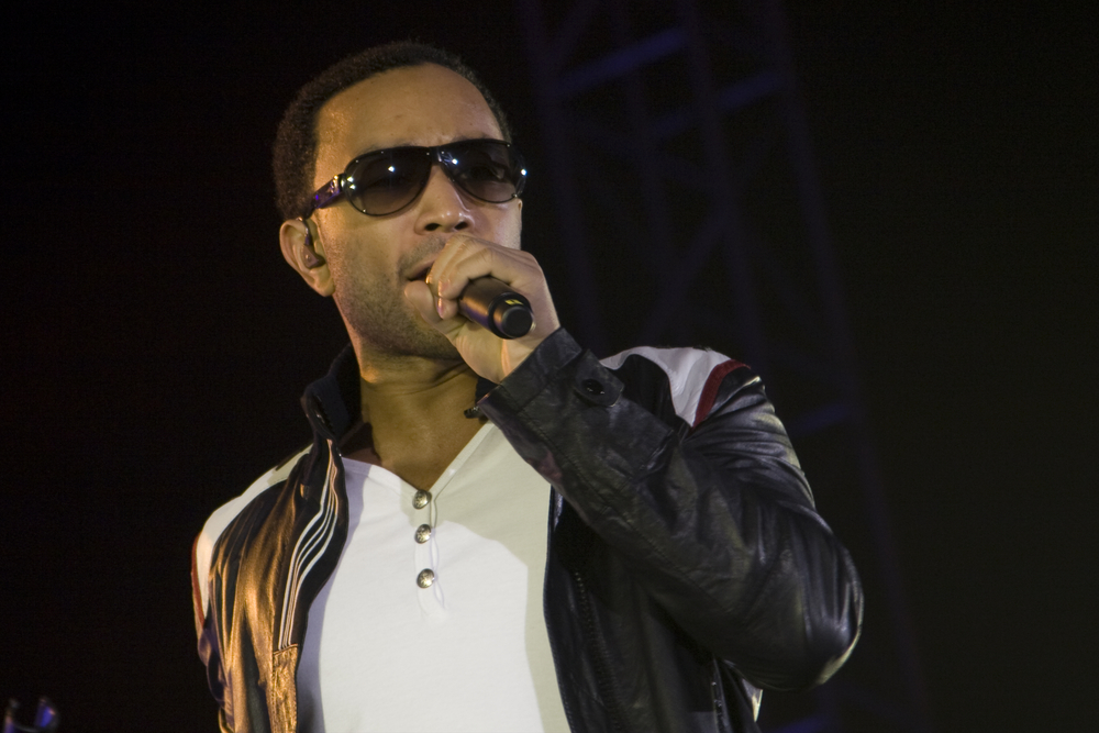 Cantor John Legend em prisão portuguesa