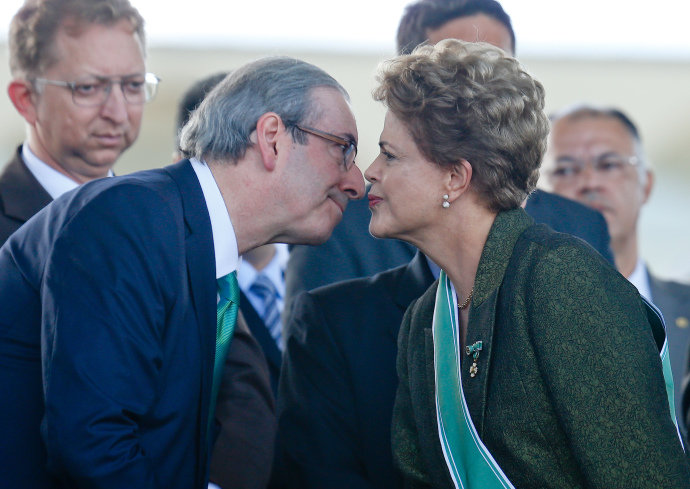 Brasil. Eduardo Cunha anuncia corte de relações com Dilma Rousseff