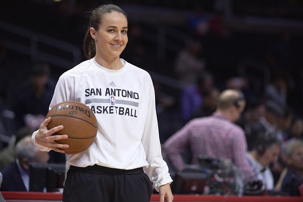 Spurs vencem liga de Verão com Becky Hammon como treinadora