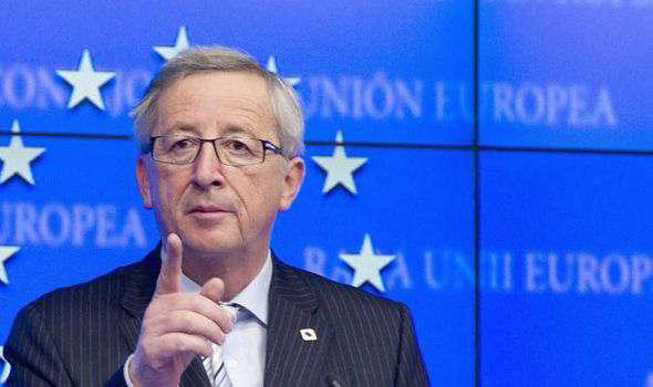 Juncker. Passos não quis discutir dívida grega