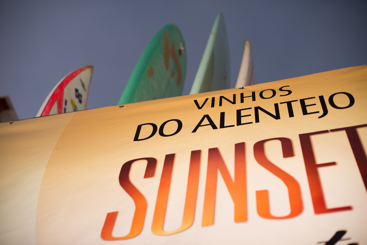 Vinhos do Alentejo promovem festas sunset nas praias