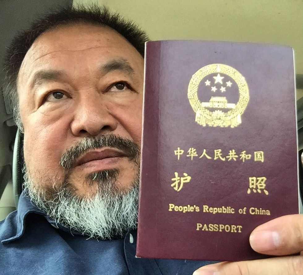 Ai Weiwei recupera passaporte