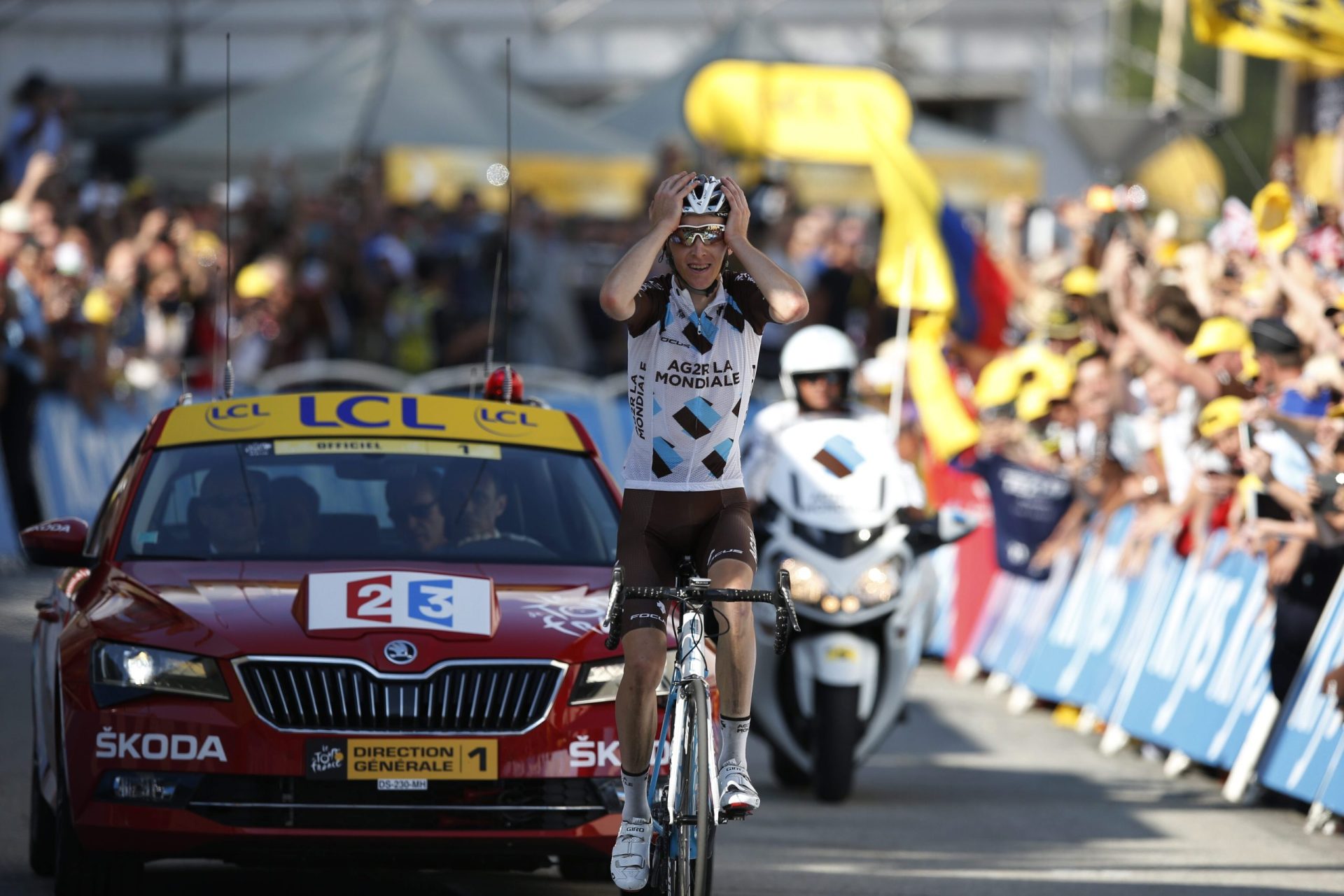 Tour. Romain Bardet vence 18.ª etapa