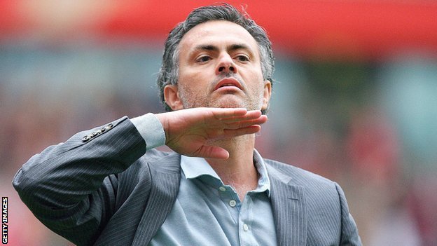 Mourinho: este tubarão morde (parte 7)