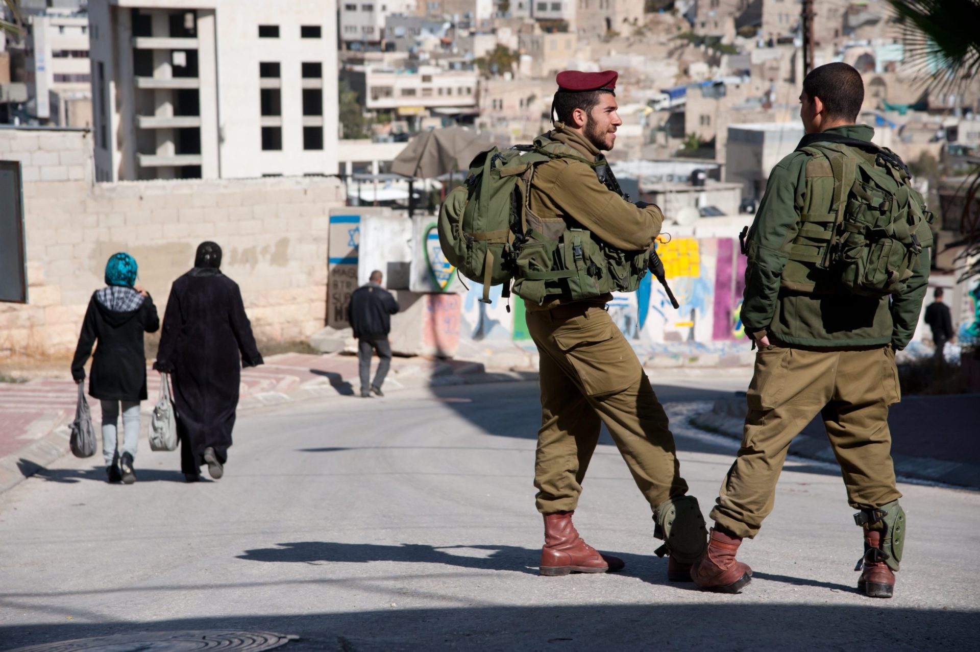 Cisjordânia. Jovem palestiniano morto por soldados israelitas