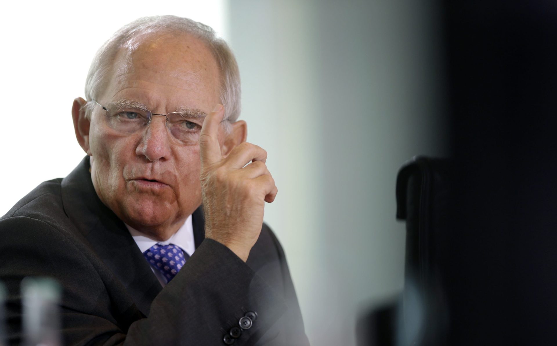 Grécia. Schäuble diz que “vai ser preciso tempo” até haver resultados