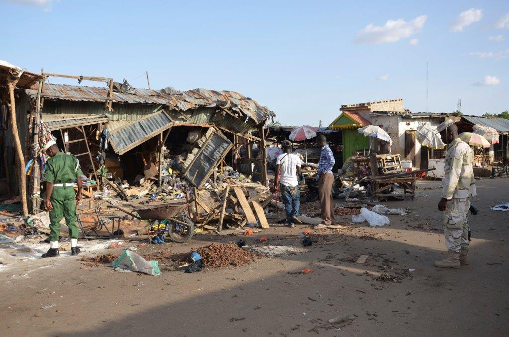 Nigéria. Rapariga adolescente faz-se explodir em atentado com 12 mortos