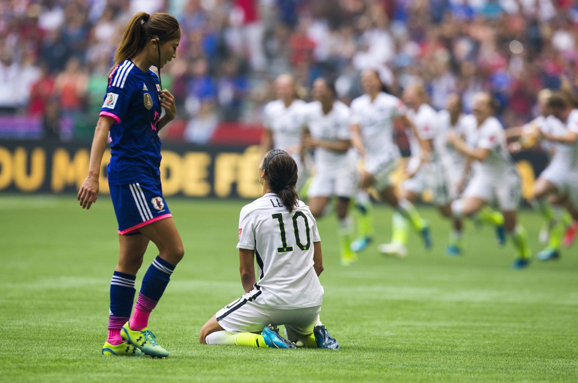 Futebol feminino. Três foi a conta que Deus fez